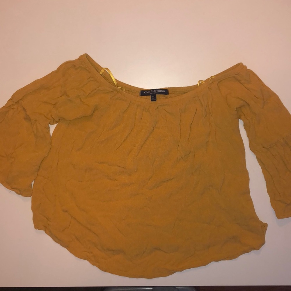 Off the shoulders mustard yellow top!